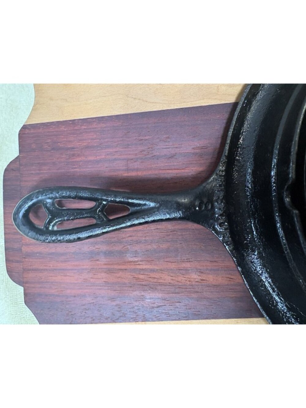 Vtg Griswold No.8 Waffle Maker Cast Iron 1908 Co American Low Base 975,976,977 - Picture 5 of 15